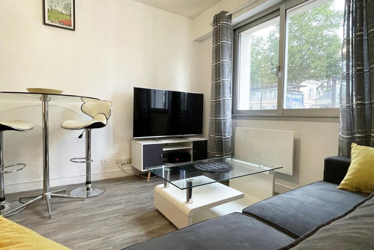 Le Chasles For 2 Persons Apartamento Chartres Exterior foto